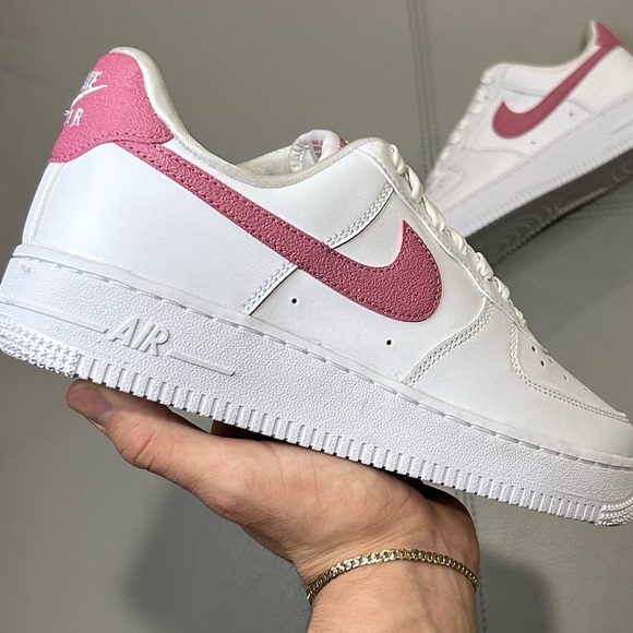 Nike Shoes - NEW NIKE AIR FORCE 1 LOW PINK